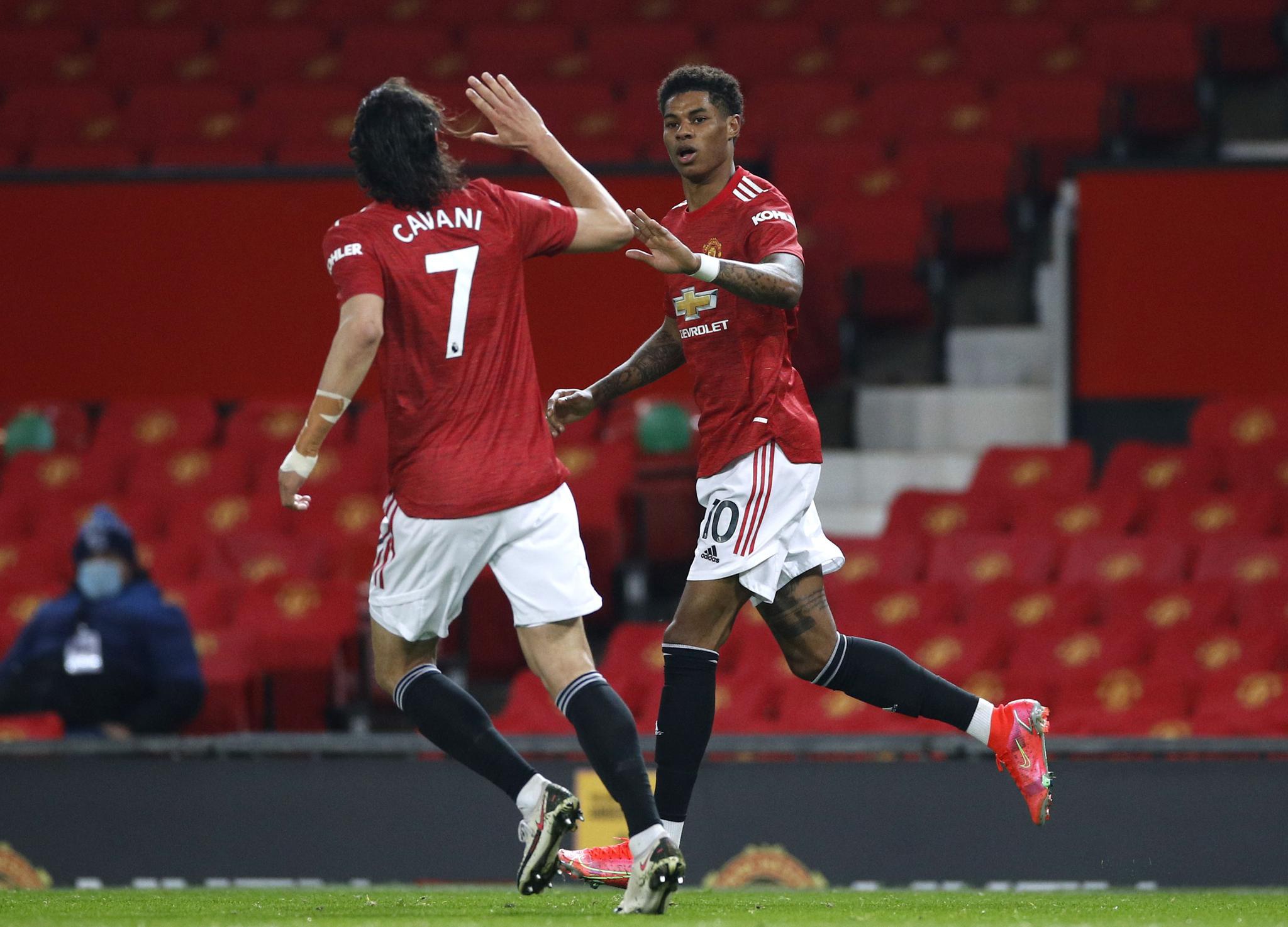 在他的推动 在他的推动